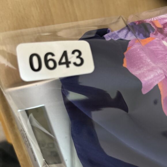 Lands End Swimsuit 12 Large One Piece Floral Built In Bra Lined Navy Blue Purple - Picture 14 of 15